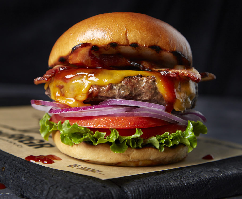 Venice-Magazine-Summer-2016-Burger-Battle-Tested-JEY-Hospitality-Lyn-Farmer-Kelly-Sterling-Marc-Falsetto