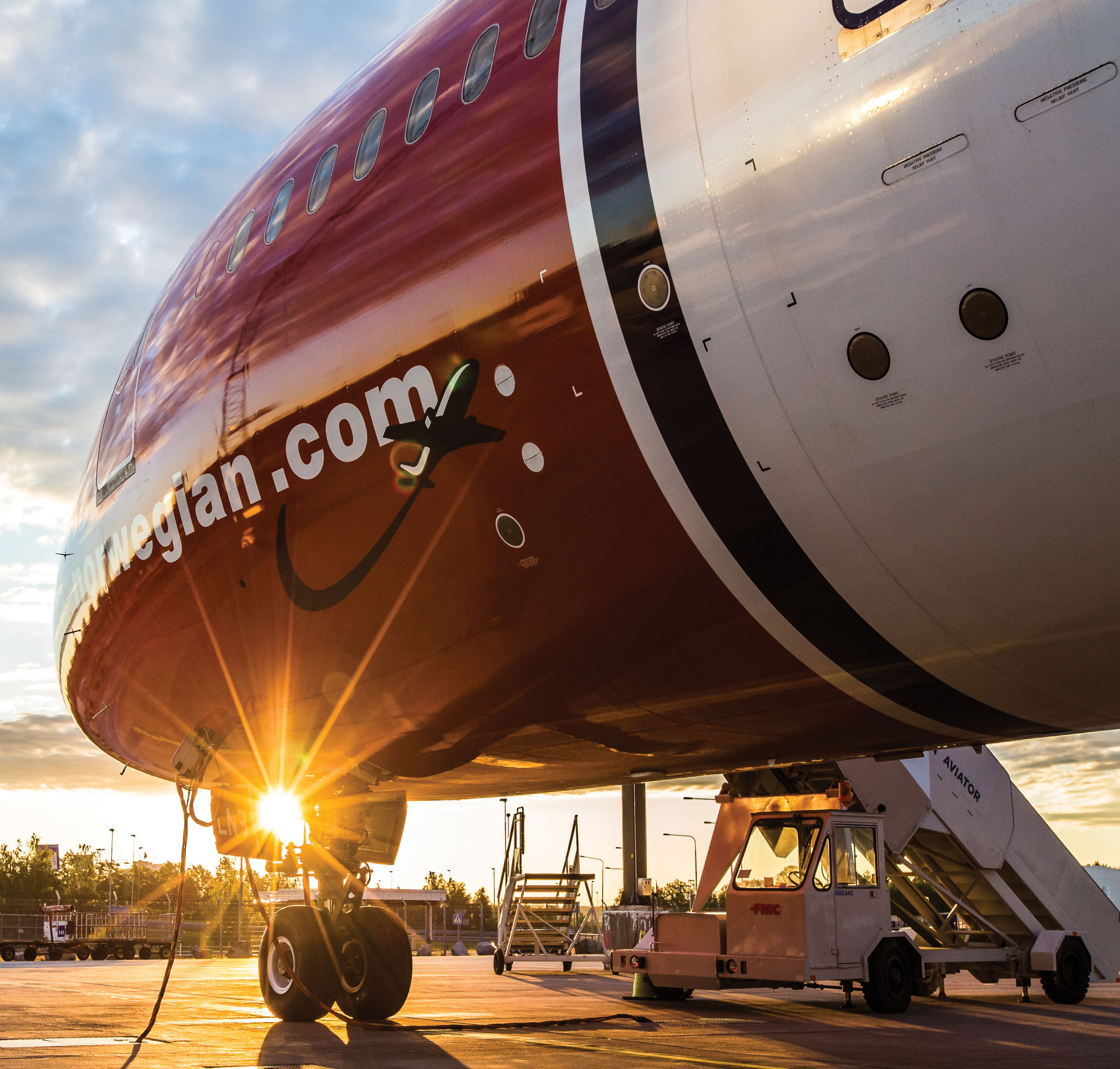 Norwegian-Airlines-Bank-On-It-London-Nil-Do-Simon-Fort-Lauderdale-Venice-Magazine