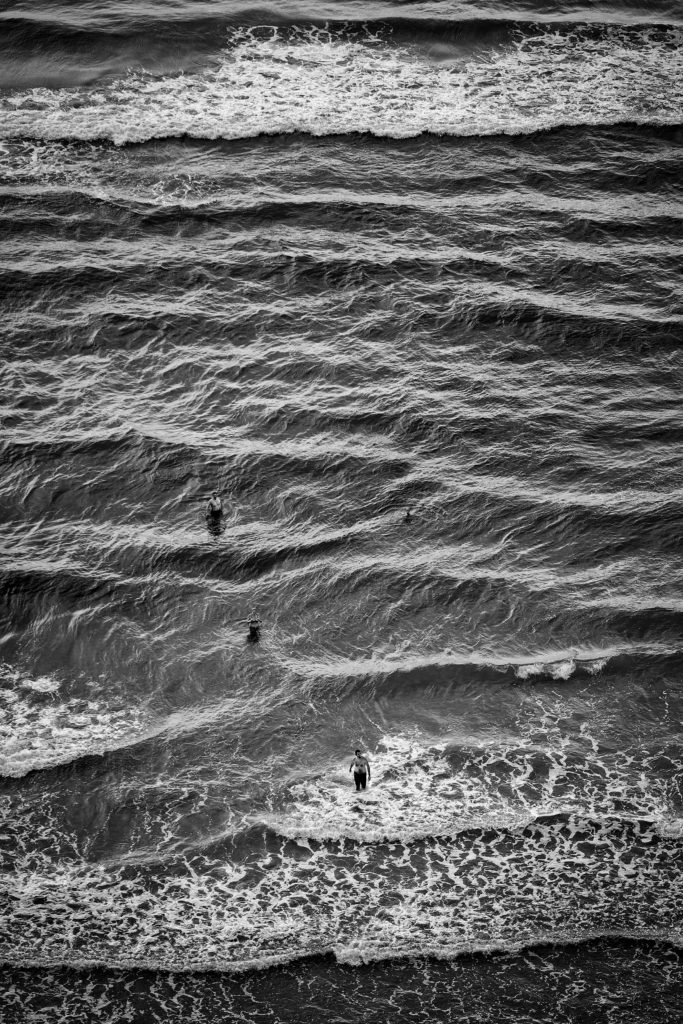 Nila-Do-Simon-Venice-Magazine-Sea-Of-Change-Scott-McIntyre-Swimmers-water-the-diplomat-beach-resort-black-and-white-waves-hollywood-beach-broadwalk