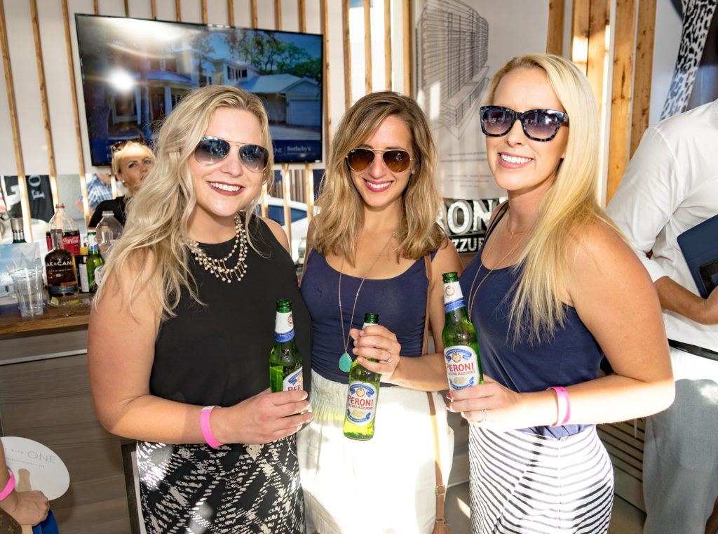 Brea-thomas-amanda-cifu-sarah-tomaszewski-Venice-magazine-peroni-fort-lauderdale-international-boat-show-2017-sanlorenzo-yachts-lounge-one-sothebys-mionetto