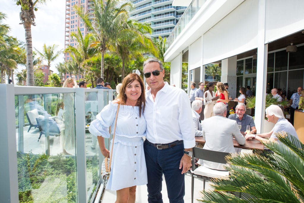 Couple-venice-magazine-dune-aubuerge-brunch-fort-lauderdale-tamz