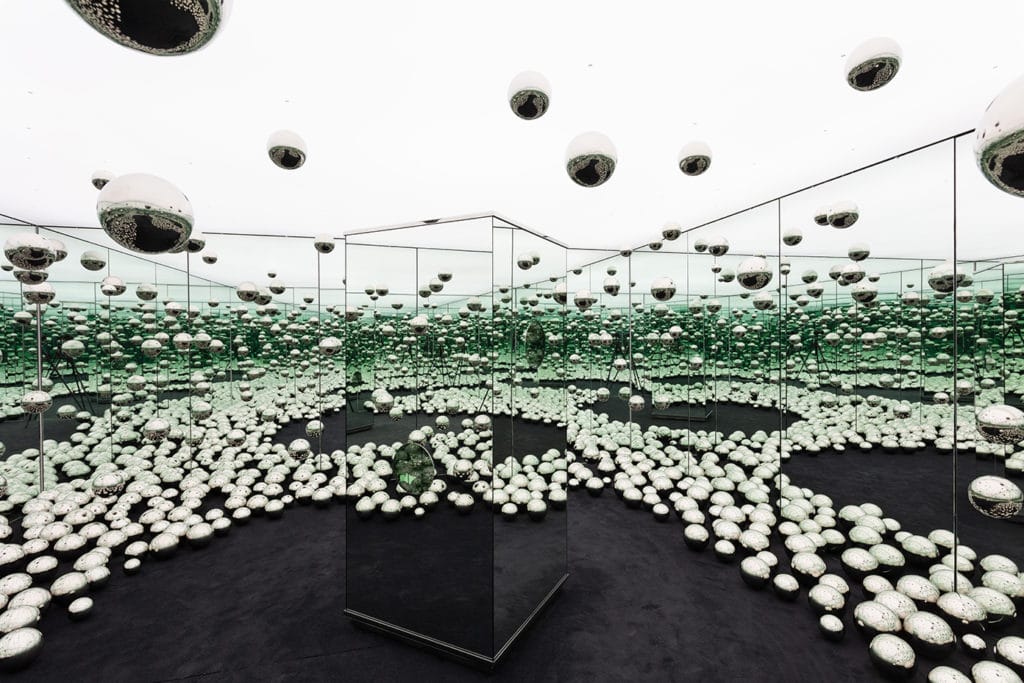 Museum-Mera-Don-Rubell-miami-venice-magazine-monique-mcintosh-Yayoi-Kusama-Infinity-Mirrored-Room